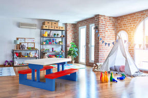 Salon de jardin pour enfants table et bancs avec parasol