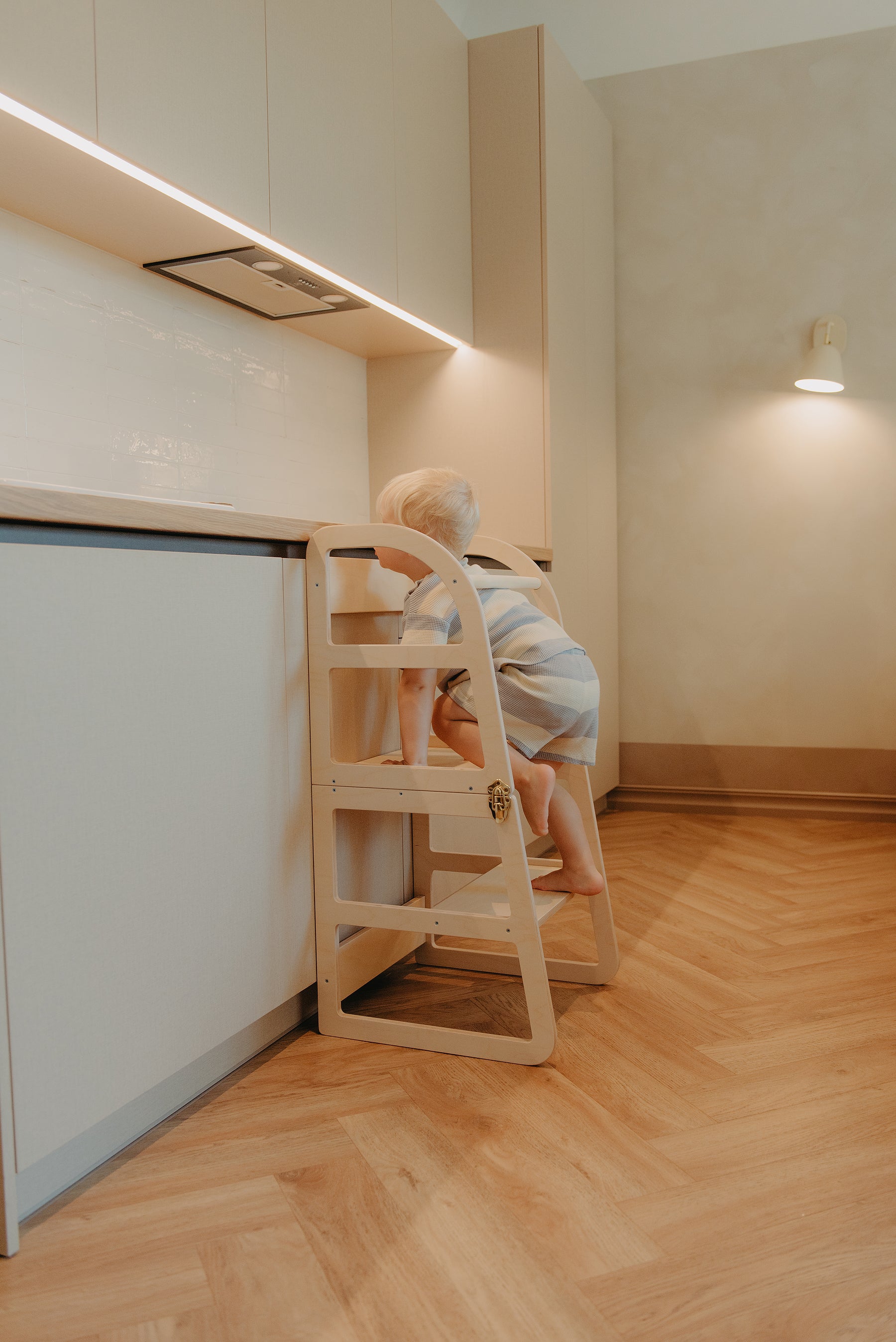 Tour d'observation Montessori 2-en-1