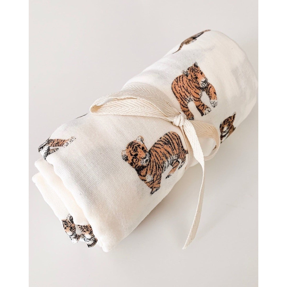 Maxi lange Gaspard 110x110 cm Tigre Milinane - Diaper Bags par Milinane